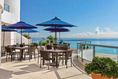 Снять в аренду кондоминиум в Санни-Айлс-Бич, Флорида 1 спальня, 91.97м2, № 1963237 - фото 22