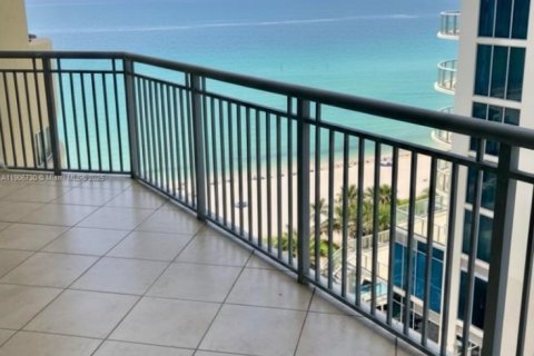 Снять в аренду кондоминиум в Санни-Айлс-Бич, Флорида 1 спальня, 91.97м2, № 1963237 - фото 28