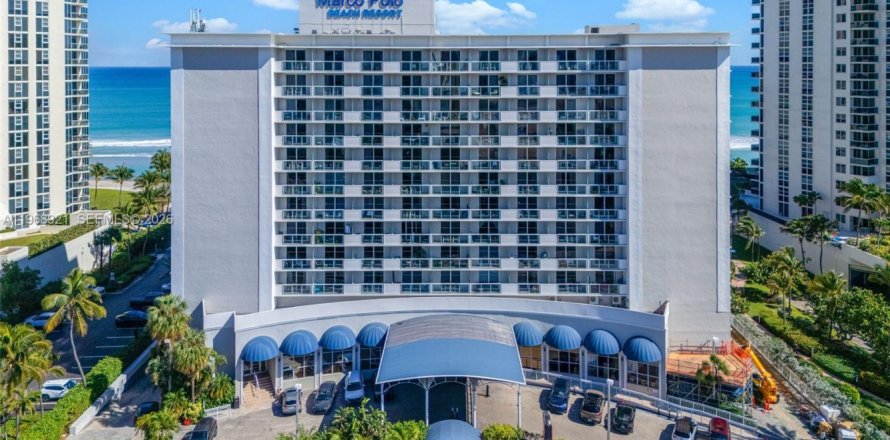 Estudio en el Condominio en Sunny Isles Beach, Florida  № 2029981