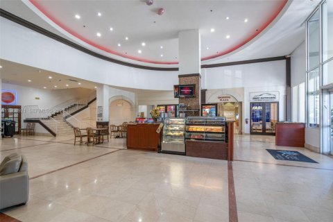 Condominio en venta en Sunny Isles Beach, Florida, 39.02 m2 № 2029981 - foto 20