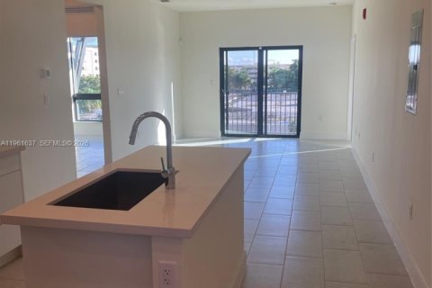 Купить кондоминиум в Дорал, Флорида 3 спальни, 104.42м2, № 2025829 - фото 6