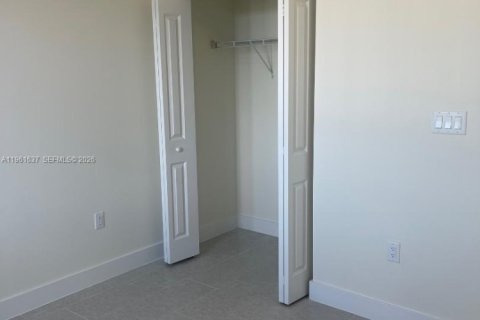 Купить кондоминиум в Дорал, Флорида 3 спальни, 104.42м2, № 2025829 - фото 13