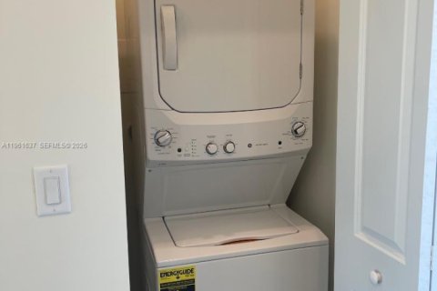 Купить кондоминиум в Дорал, Флорида 3 спальни, 104.42м2, № 2025829 - фото 26