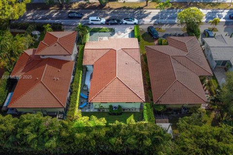 Villa ou maison à vendre à Coral Gables, Floride: 3 chambres, 153.29 m2 № 2082786 - photo 30