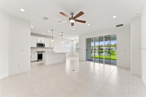 Villa ou maison à vendre à Wesley Chapel, Floride: 2 chambres, 155.52 m2 № 2284033 - photo 7