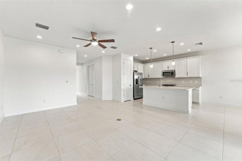 Villa ou maison à vendre à Wesley Chapel, Floride: 2 chambres, 155.52 m2 № 2284033 - photo 9