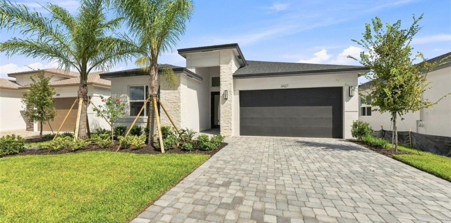 Villa ou maison à Wesley Chapel, Floride 2 chambres, 155.52 m2 № 2284033