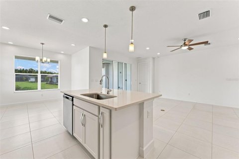 Villa ou maison à vendre à Wesley Chapel, Floride: 2 chambres, 155.52 m2 № 2284033 - photo 13