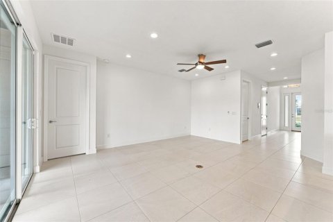 Villa ou maison à vendre à Wesley Chapel, Floride: 2 chambres, 155.52 m2 № 2284033 - photo 12
