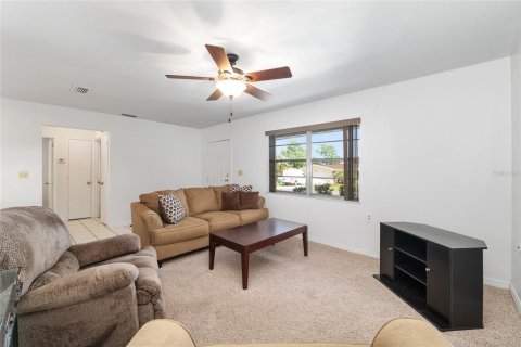 Casa en venta en Inverness, Florida, 2 dormitorios, 113.34 m2 № 2210920 - foto 16