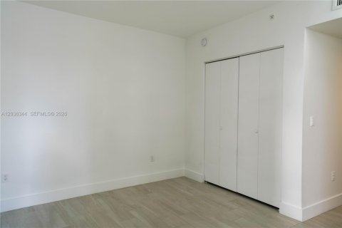 Copropriété à louer à Miami, Floride: 2 chambres, 96.34 m2 № 2084283 - photo 6