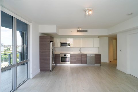 Copropriété à louer à Miami, Floride: 2 chambres, 96.34 m2 № 2084283 - photo 2