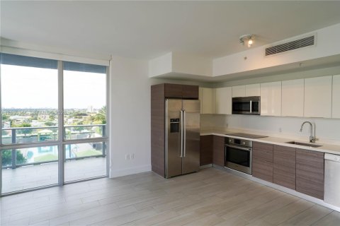 Copropriété à louer à Miami, Floride: 2 chambres, 96.34 m2 № 2084283 - photo 1