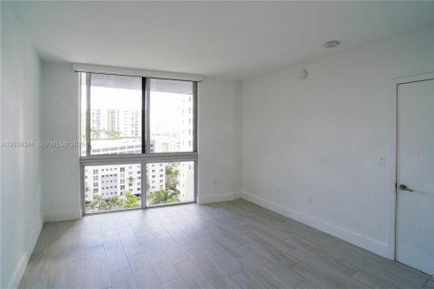 Copropriété à louer à Miami, Floride: 2 chambres, 96.34 m2 № 2084283 - photo 3