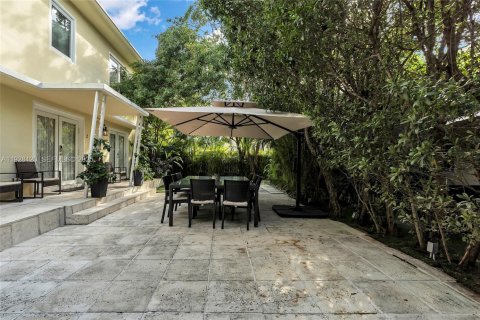 Купить коммерческую недвижимость в Майами-Бич, Флорида 163.51м2, № 1988282 - фото 29