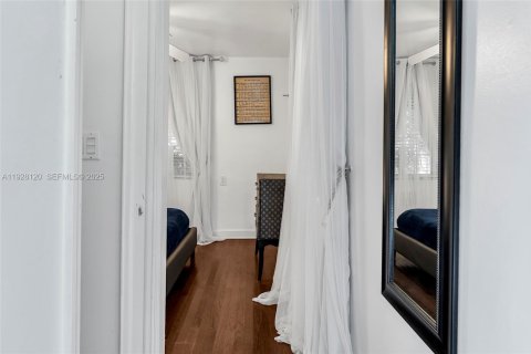 Купить коммерческую недвижимость в Майами-Бич, Флорида 163.51м2, № 1988282 - фото 24