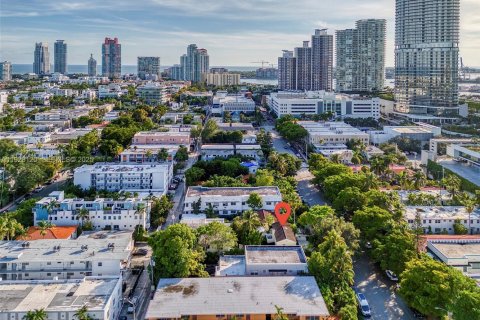 Купить коммерческую недвижимость в Майами-Бич, Флорида 163.51м2, № 1988282 - фото 4