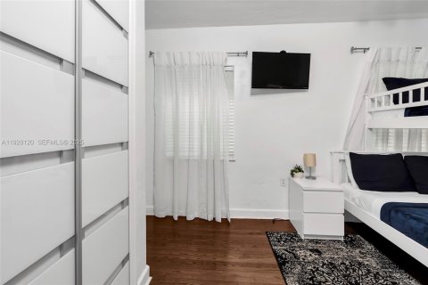 Купить коммерческую недвижимость в Майами-Бич, Флорида 163.51м2, № 1988282 - фото 22