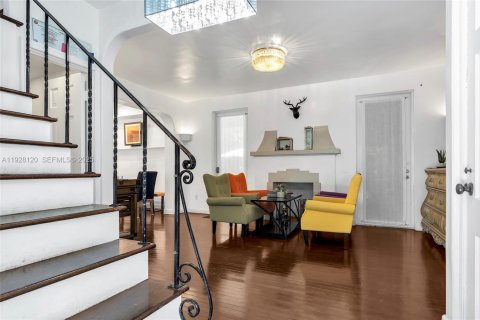 Купить коммерческую недвижимость в Майами-Бич, Флорида 163.51м2, № 1988282 - фото 10