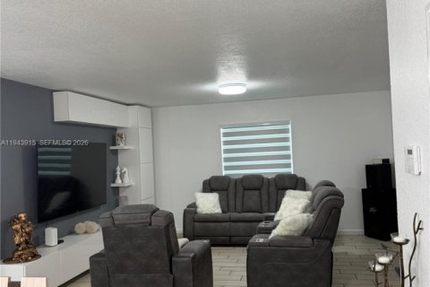 Casa en venta en Fort Lauderdale, Florida, 3 dormitorios, 144 m2 № 2001012 - foto 8