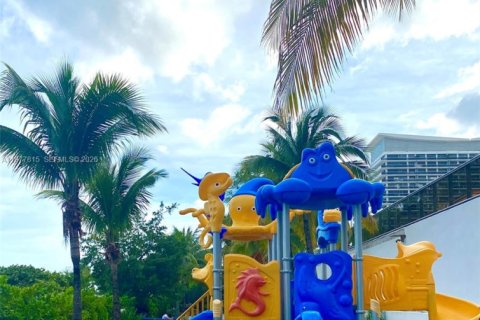 Снять в аренду кондоминиум в Майами-Бич, Флорида 4 спальни, 266.91м2, № 2044536 - фото 26