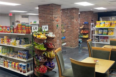 Снять в аренду кондоминиум в Майами-Бич, Флорида 4 спальни, 266.91м2, № 2044536 - фото 25