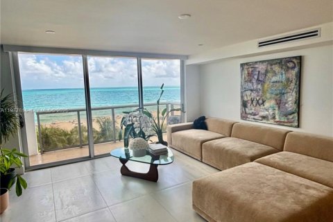 Снять в аренду кондоминиум в Майами-Бич, Флорида 4 спальни, 266.91м2, № 2044536 - фото 2