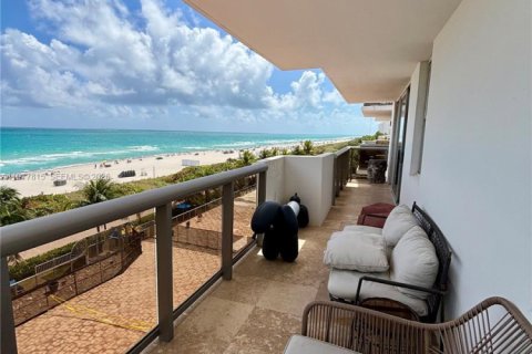 Снять в аренду кондоминиум в Майами-Бич, Флорида 4 спальни, 266.91м2, № 2044536 - фото 20