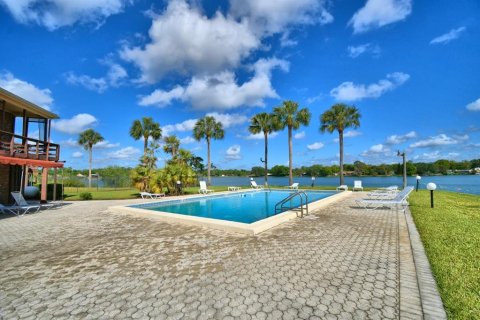 Condo in Lakeland, Florida, 2 bedrooms  № 1873505 - photo 25