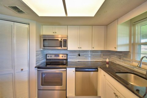 Condo in Lakeland, Florida, 2 bedrooms  № 1873505 - photo 6