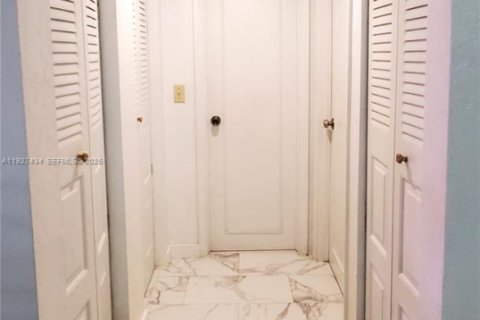 Condominio en venta en Sunrise, Florida, 2 dormitorios, 99.78 m2 № 2076853 - foto 9