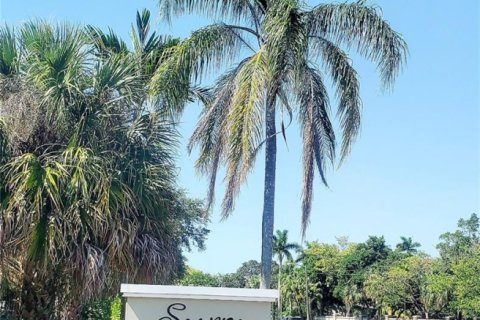 Condominio en Sunrise, Florida, 2 dormitorios  № 2076853