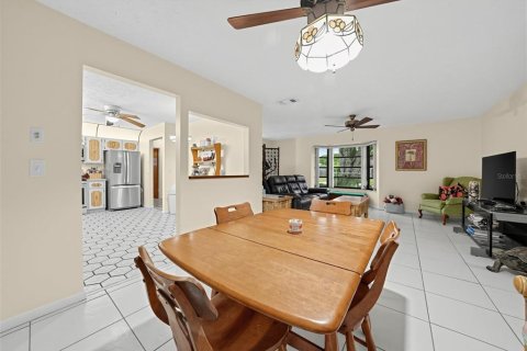 Villa ou maison à vendre à Saint Lucie, Floride: 3 chambres, 150.32 m2 № 2361442 - photo 25