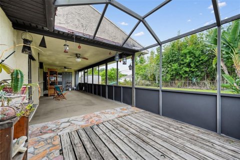 Villa ou maison à vendre à Saint Lucie, Floride: 3 chambres, 150.32 m2 № 2361442 - photo 23