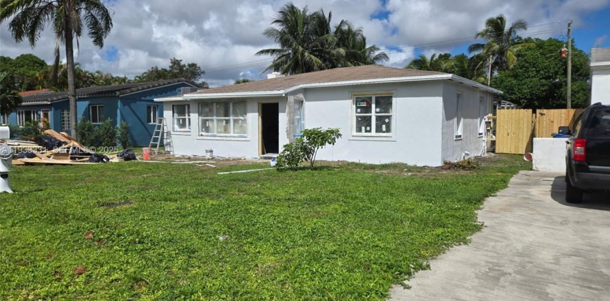 Дом в Форт-Лодердейл, Флорида 3 спальни, 107.3м2 № 1991205