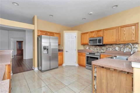 House in Ocala, Florida 3 bedrooms, 214.79 sq.m. № 1644337 - photo 9