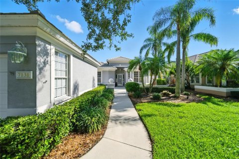 House in University Park, Florida 2 bedrooms, 170.1 sq.m. № 1908643 - photo 6