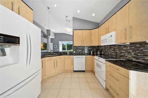 House in University Park, Florida 2 bedrooms, 170.1 sq.m. № 1908643 - photo 16