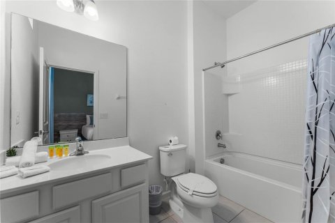 House in Kissimmee, Florida 12 bedrooms, 442.4 sq.m. № 1574648 - photo 25