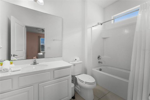House in Kissimmee, Florida 12 bedrooms, 442.4 sq.m. № 1574648 - photo 29