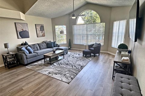 Condo in Kissimmee, Florida, 3 bedrooms  № 2368679 - photo 2