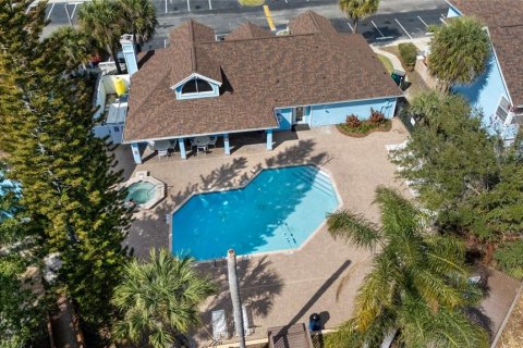 Condo in Kissimmee, Florida, 3 bedrooms  № 2368679 - photo 19