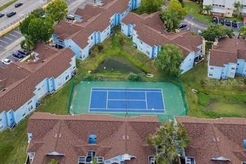 Condo in Kissimmee, Florida, 3 bedrooms  № 2368679 - photo 22