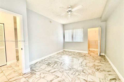 Copropriété à vendre à Fort Lauderdale, Floride: 1 chambre, 73.76 m2 № 1928253 - photo 10