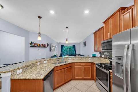 Touwnhouse à louer à Ruskin, Floride: 2 chambres, 130.62 m2 № 2107003 - photo 11