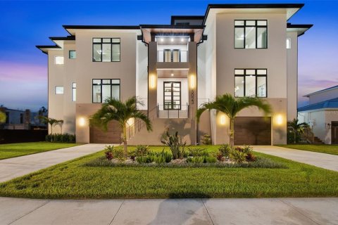 Villa ou maison à Tampa, Floride 5 chambres, 649.94 m2 № 2398973