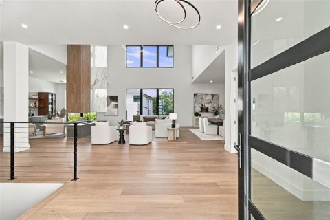 Villa ou maison à vendre à Tampa, Floride: 5 chambres, 649.94 m2 № 2398973 - photo 15