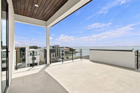 Villa ou maison à vendre à Tampa, Floride: 5 chambres, 649.94 m2 № 2398973 - photo 13