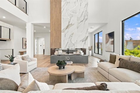 Villa ou maison à vendre à Tampa, Floride: 5 chambres, 649.94 m2 № 2398973 - photo 3