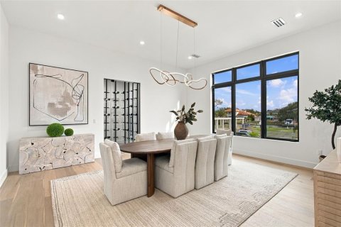 Villa ou maison à vendre à Tampa, Floride: 5 chambres, 649.94 m2 № 2398973 - photo 6